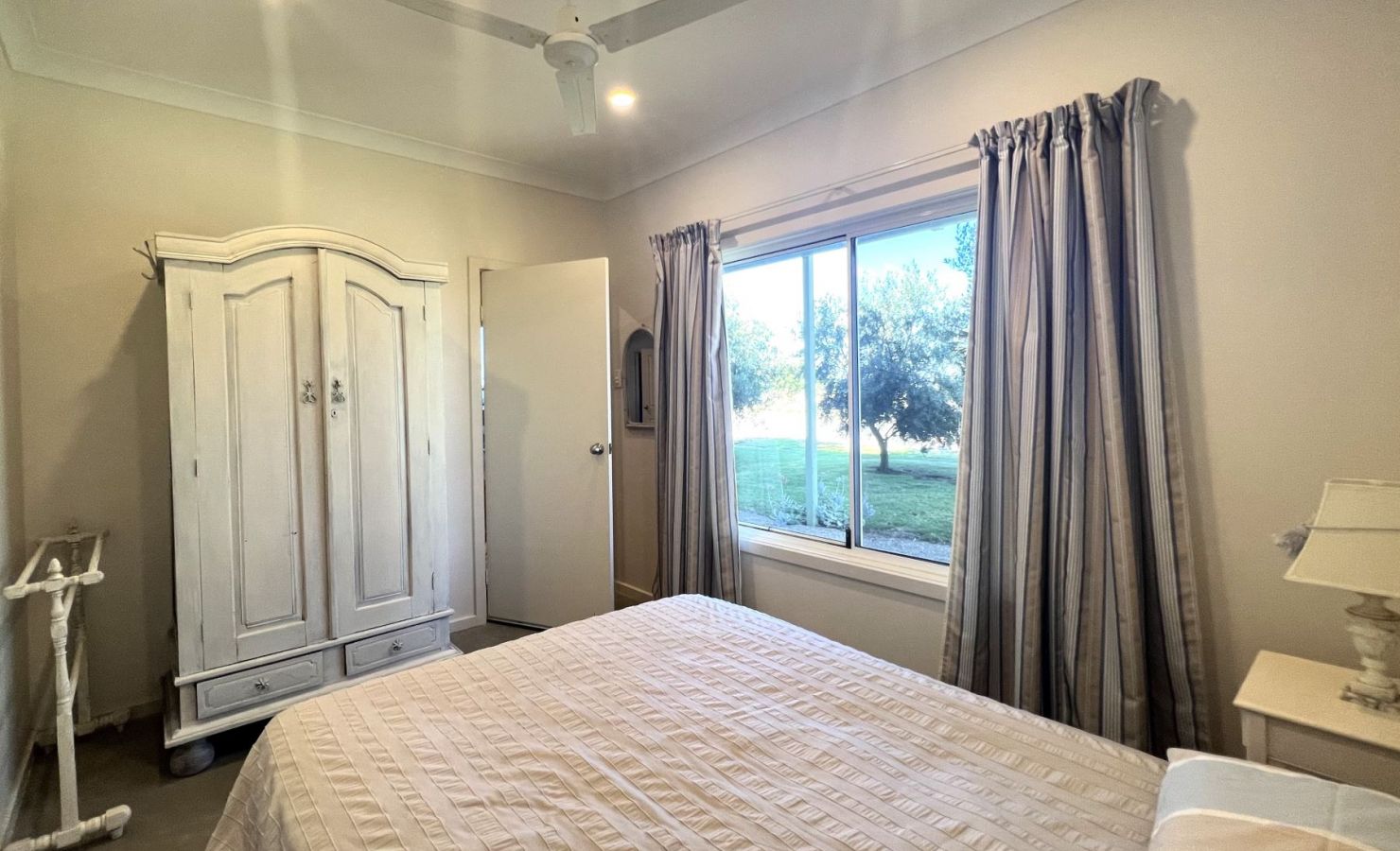 Pine Lodge Yorke Peninsula holiday & bookings