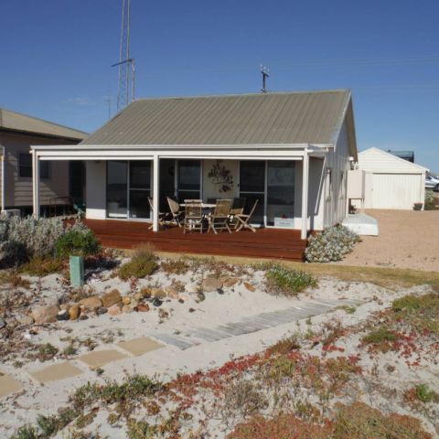 The Otago Beach Shack