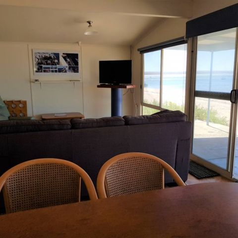 YT's 118_2 February 2018_ (68)