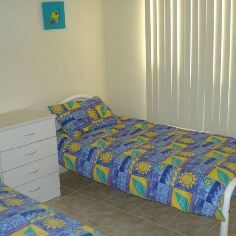 Larasa_8 aug 2010_02